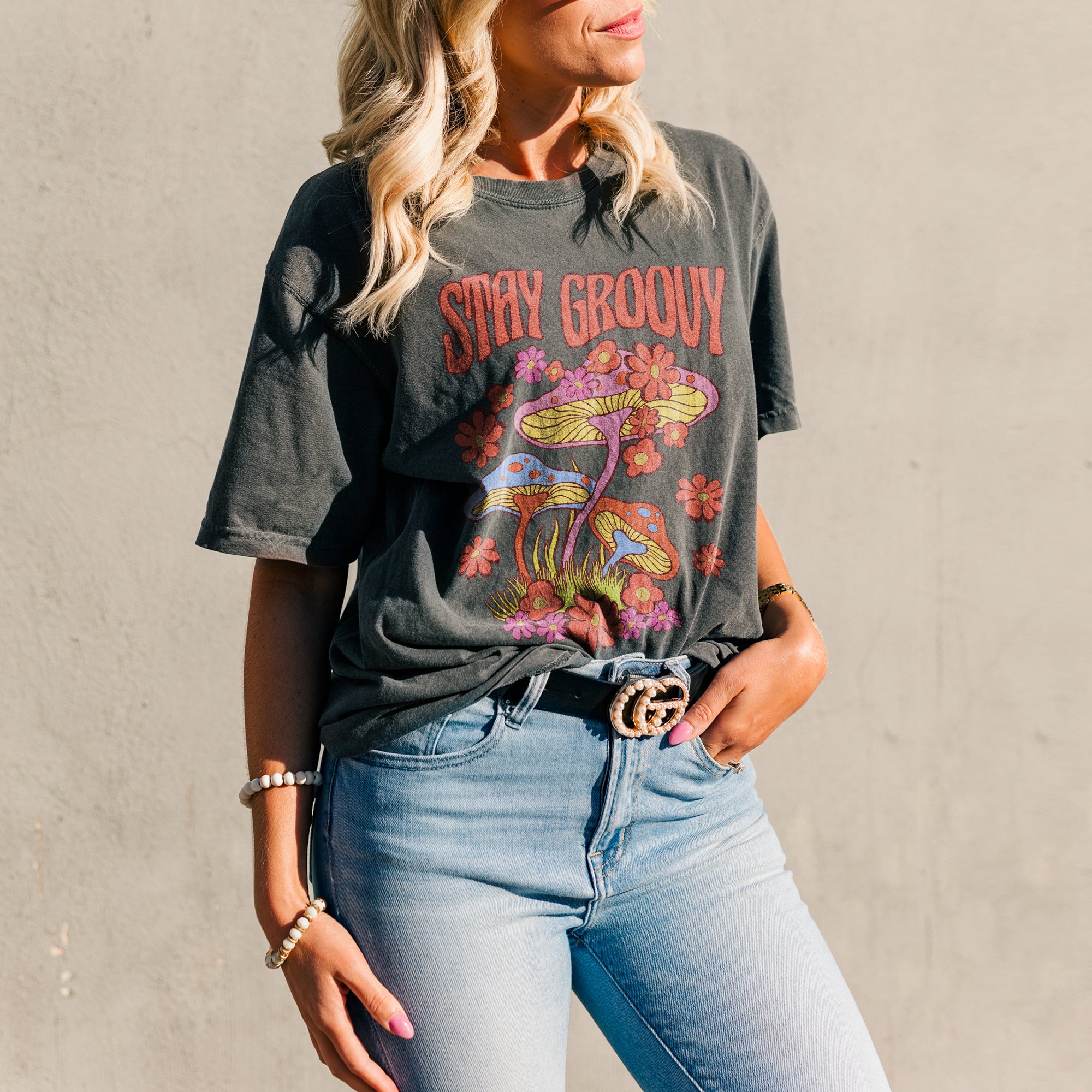 Stay Groovy Oversized Shirt Garment-Dyed Graphic Tee
