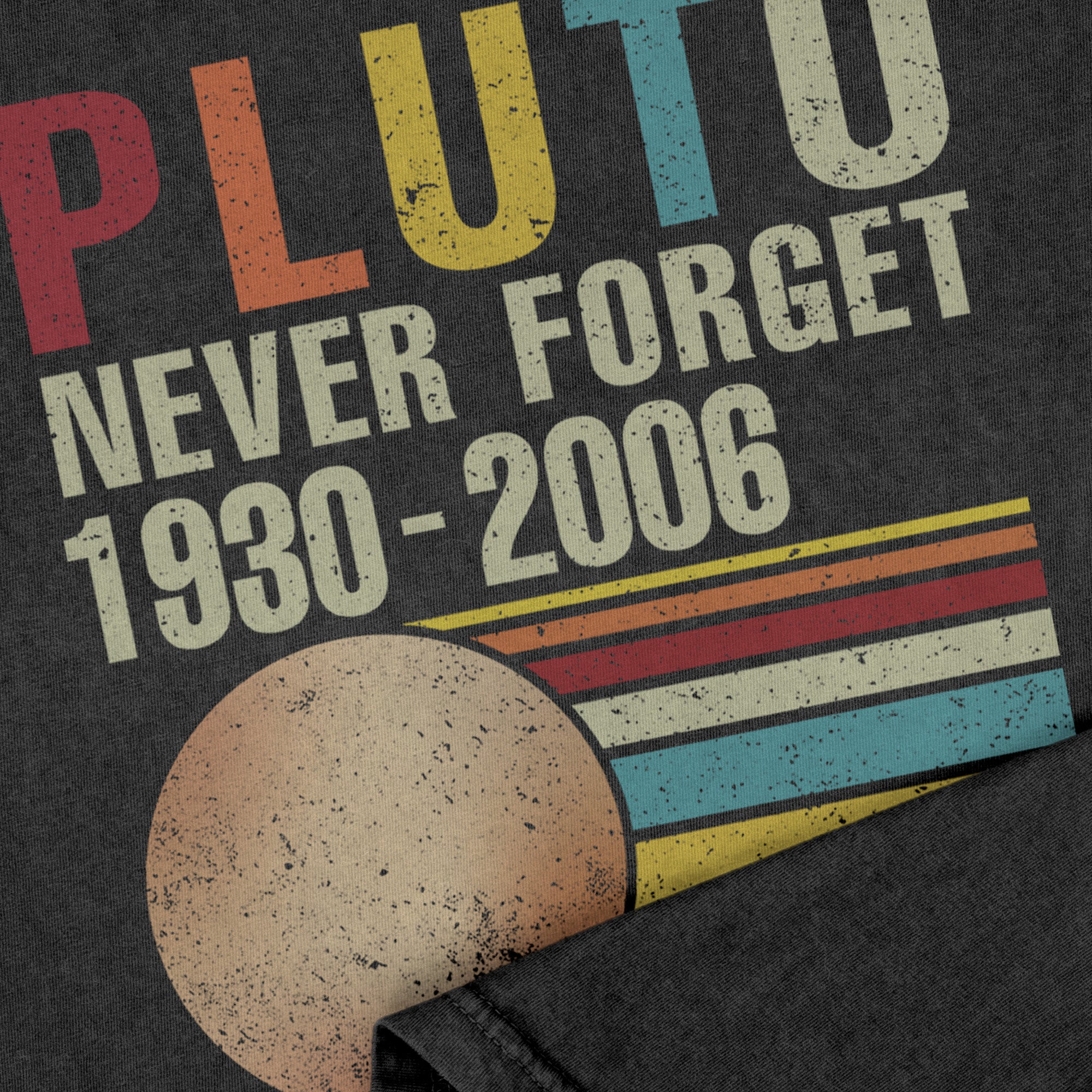 Pluto Never Forget Oversized Shirt for Women Garment-Dyed Graphic Tee