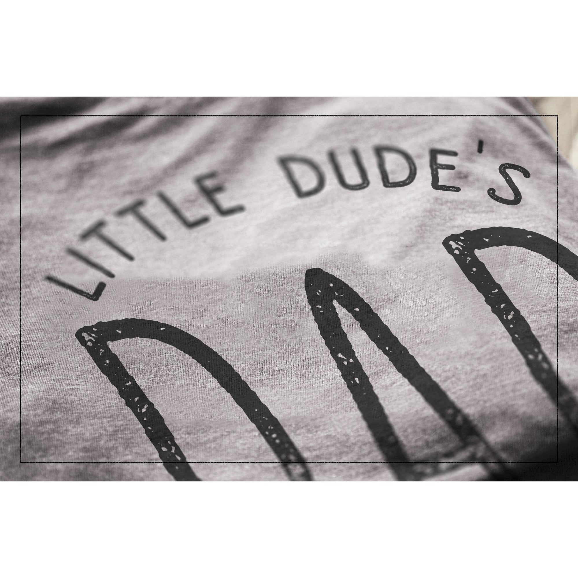 Lil Dude's Dad Heather Grey Printed Graphic Men's Crew T-Shirt Tee Closeup Details