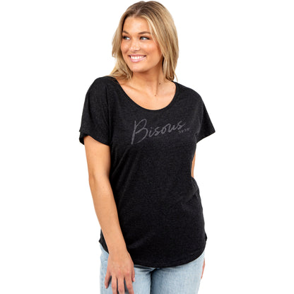 Bisous XOXO Women's Relaxed Slouchy Dolman T-Shirt Tee Heather Black Model

